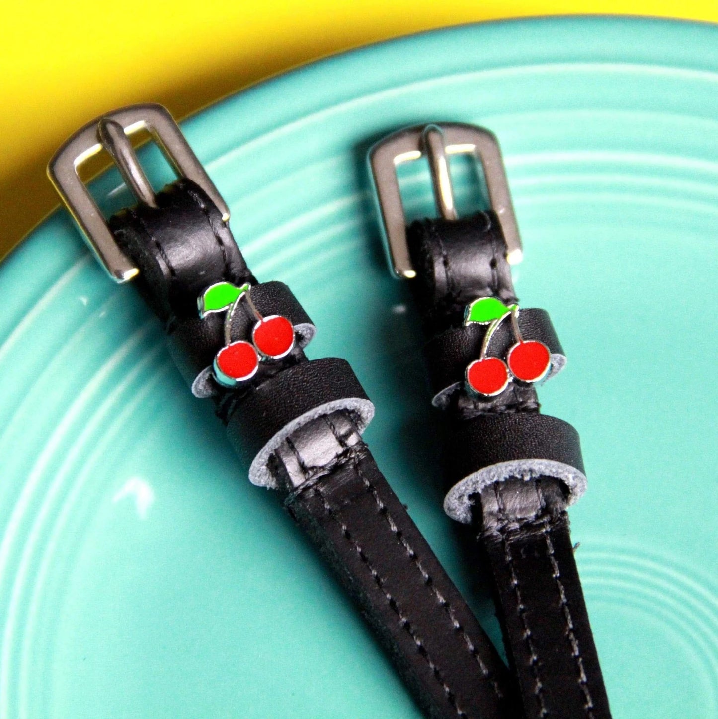 Spur Straps - Cherry